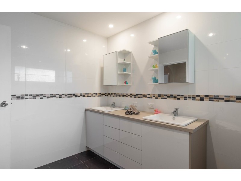 17 Olive Grove, Lilydale VIC 3140