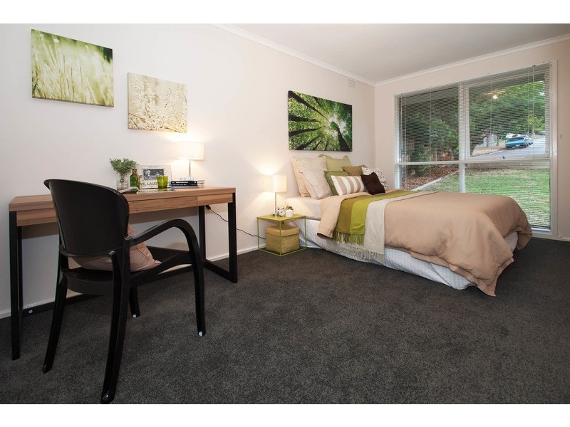 9 Sheldon Avenue, Mooroolbark VIC 3138