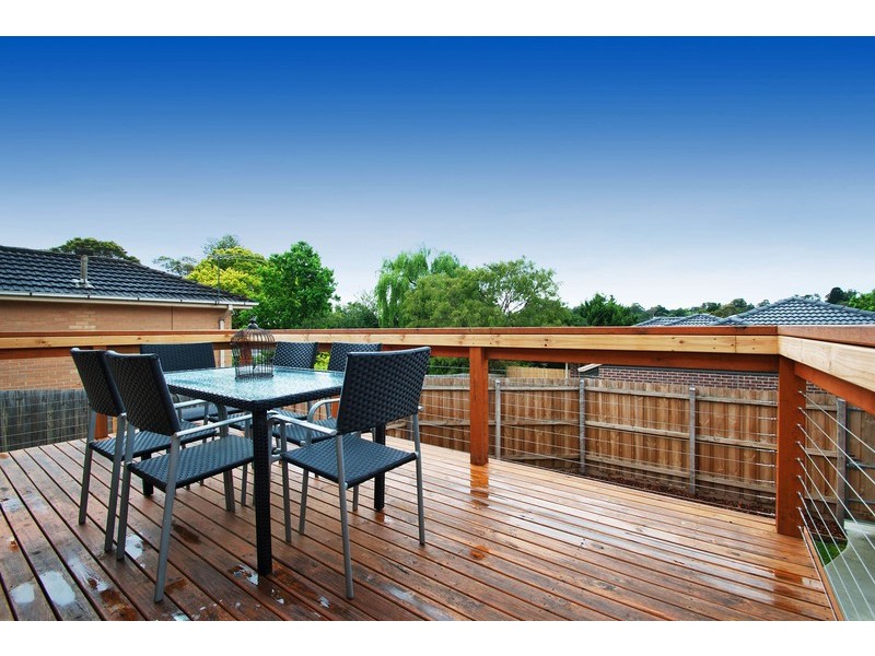 9 Sheldon Avenue, Mooroolbark VIC 3138