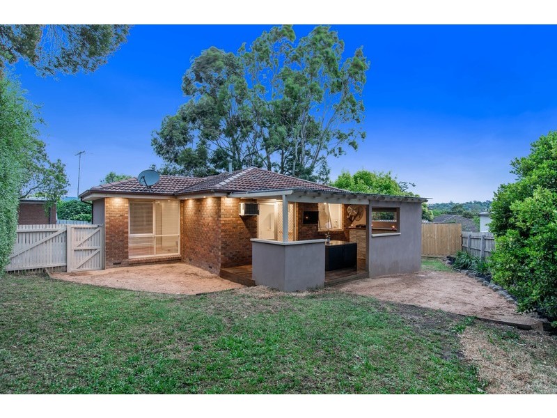 5A Yuruga Court, Mooroolbark VIC 3138