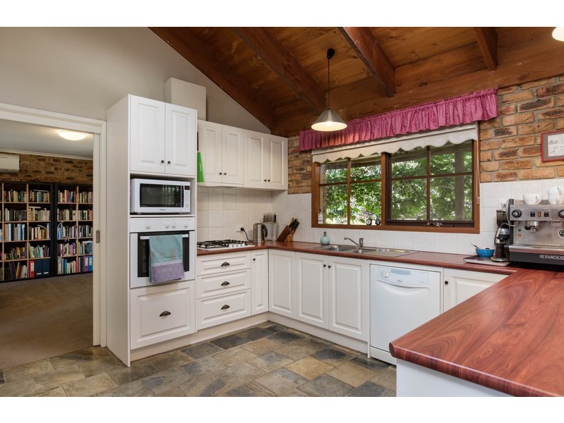 510 Victoria Road, Seville VIC 3139