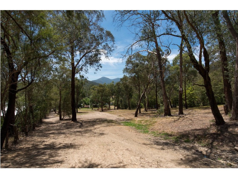 19 McGregor Avenue East, Healesville VIC 3777