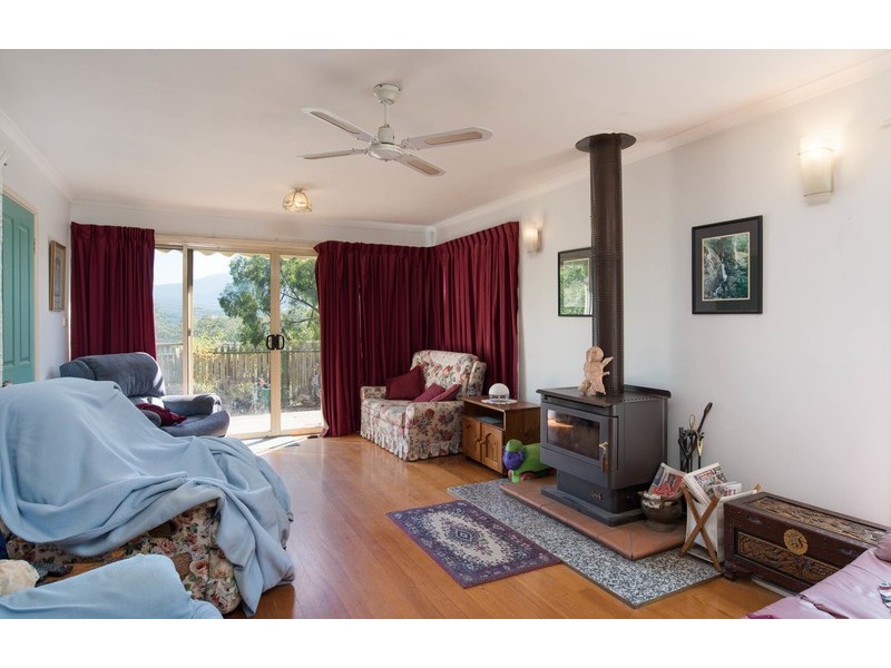 22 Scenic Drive, Launching Place VIC 3139