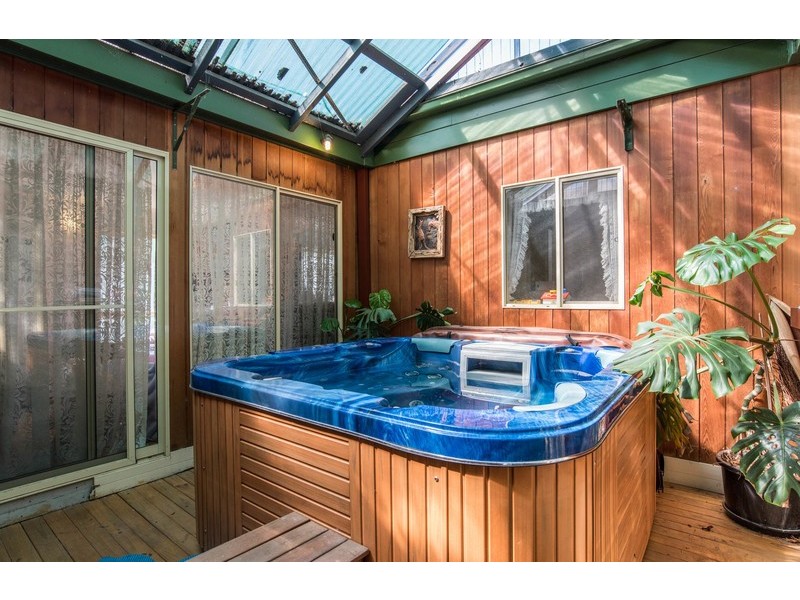 22 Scenic Drive, Launching Place VIC 3139
