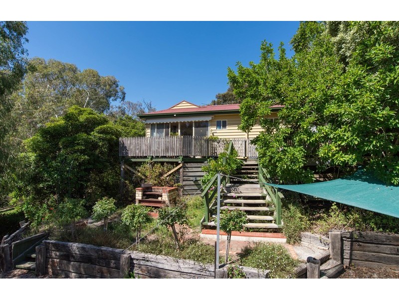 22 Scenic Drive, Launching Place VIC 3139