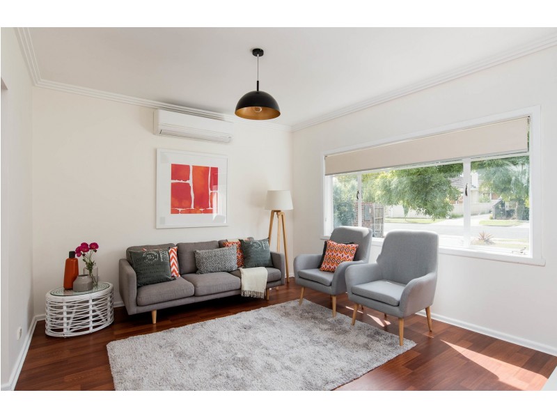 7 Rowan Street, Croydon VIC 3136