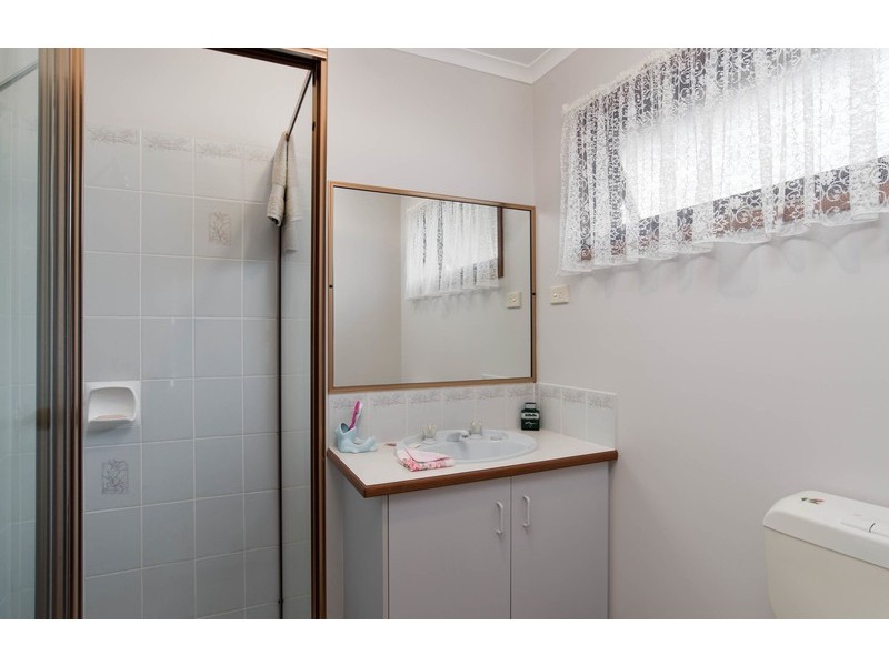 42 Summerhill Park Drive, Mooroolbark VIC 3138