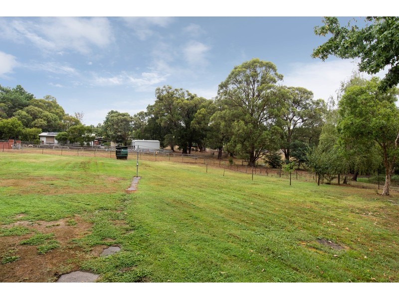 16 Lusatia Park Road, Woori Yallock VIC 3139