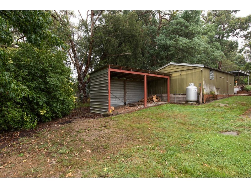 16 Lusatia Park Road, Woori Yallock VIC 3139