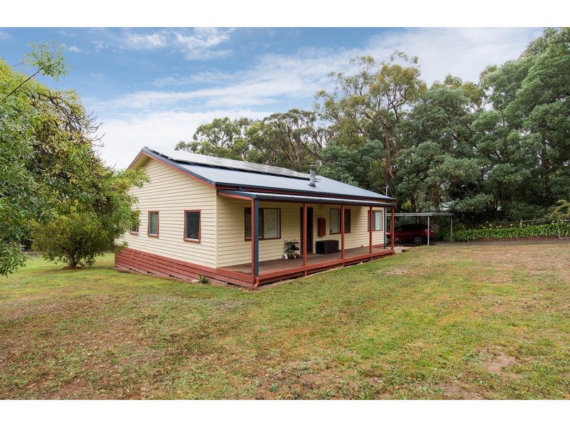 16 Lusatia Park Road, Woori Yallock VIC 3139