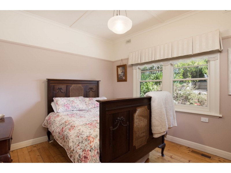 152 Warburton Highway, Lilydale VIC 3140