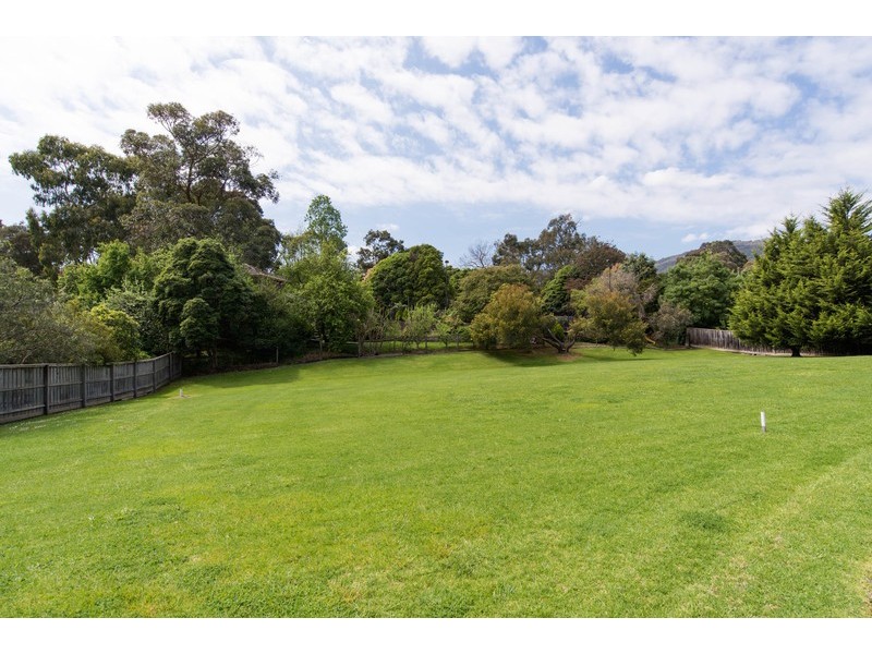 11 Winton Court, Montrose VIC 3765