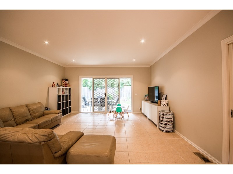 2 Balmoral Street, Kilsyth VIC 3137