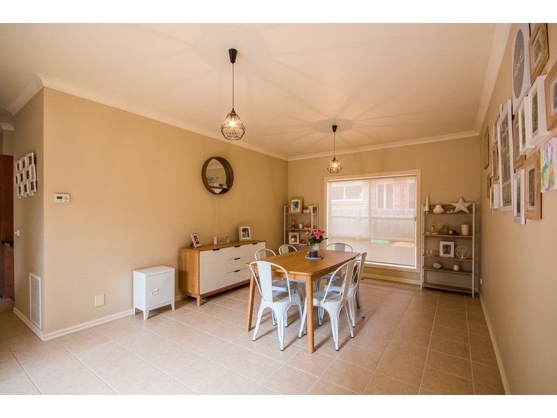 2 Balmoral Street, Kilsyth VIC 3137