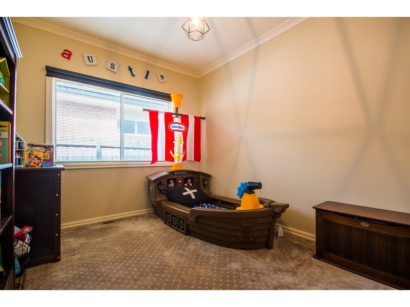 2 Balmoral Street, Kilsyth VIC 3137