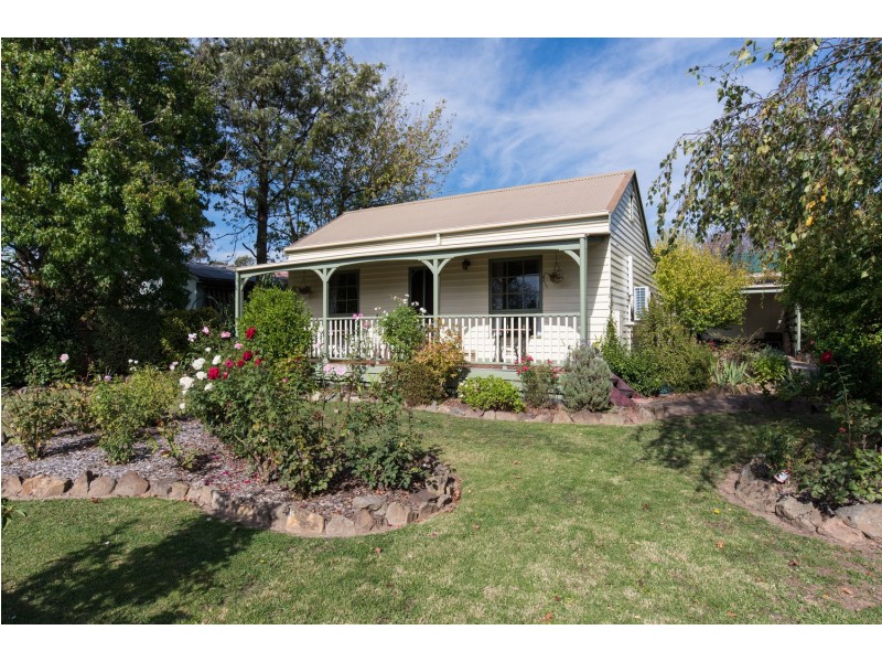 2a Victory Avenue, Wandin North VIC 3139