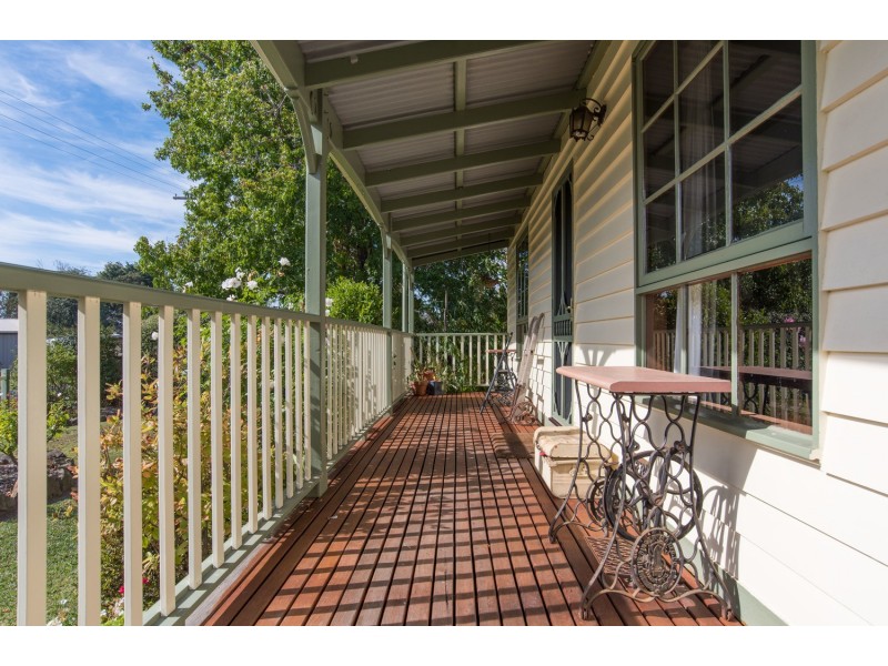 2a Victory Avenue, Wandin North VIC 3139