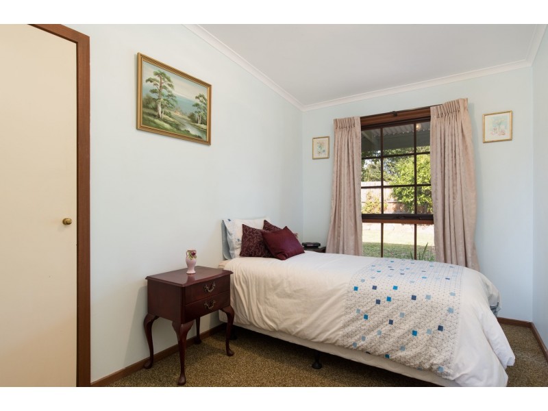 2a Victory Avenue, Wandin North VIC 3139