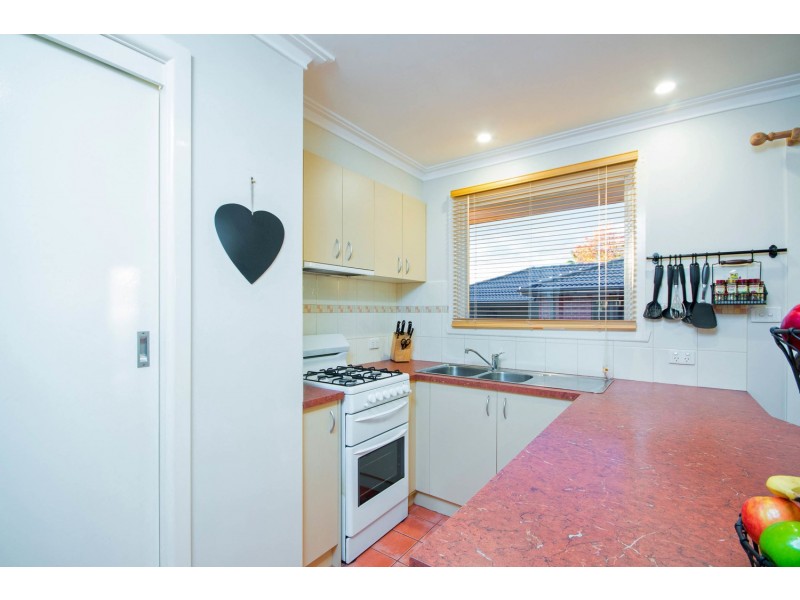 18 Thomas Street, Croydon South VIC 3136