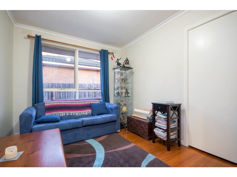 18 Thomas Street, Croydon South VIC 3136