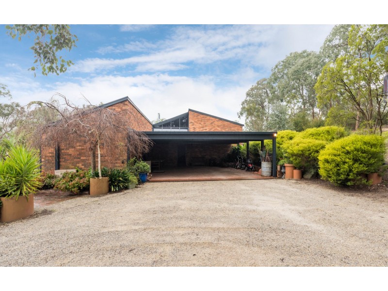 6 Davis Road, Wonga Park VIC 3115