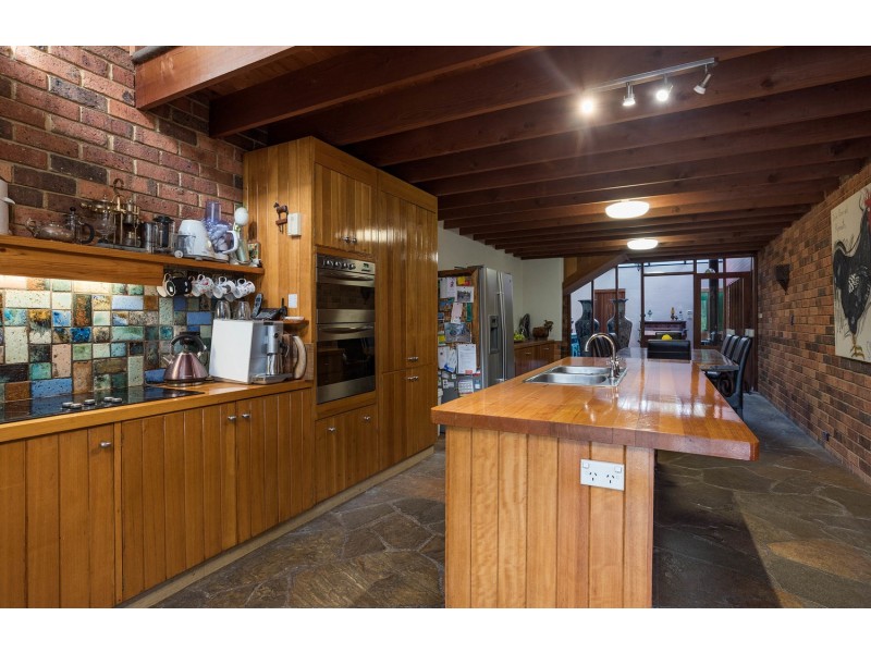 6 Davis Road, Wonga Park VIC 3115