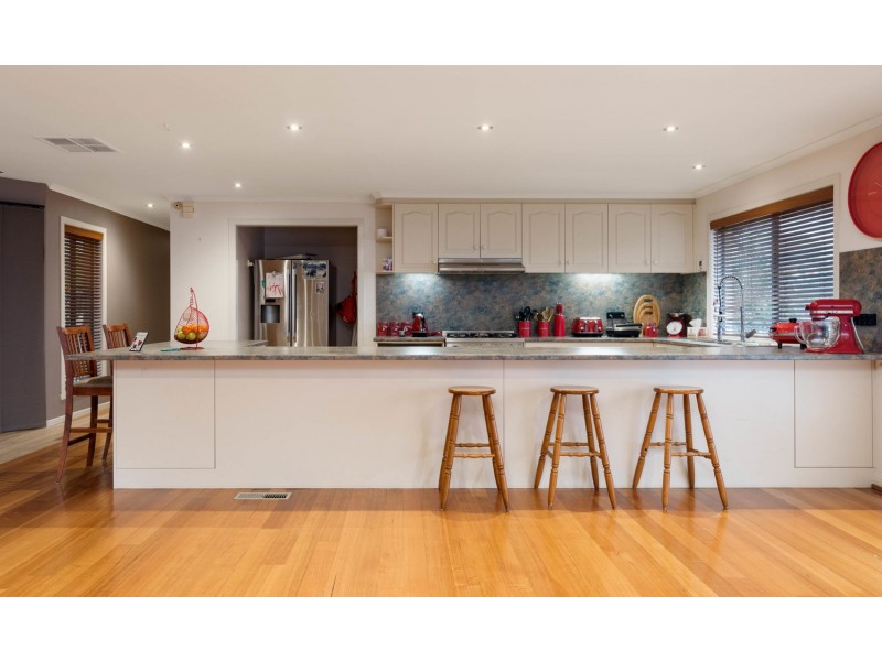 6 Katherine Place, Mount Evelyn VIC 3796