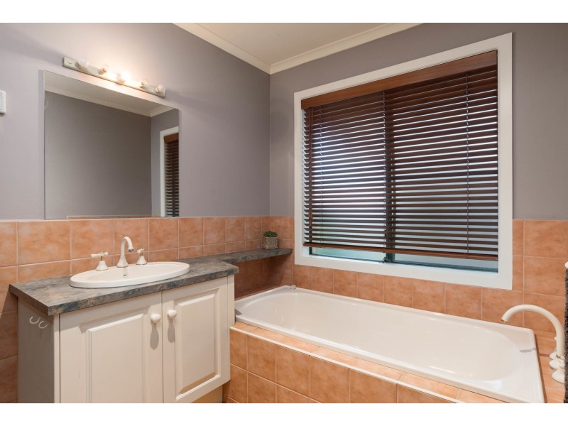 6 Katherine Place, Mount Evelyn VIC 3796