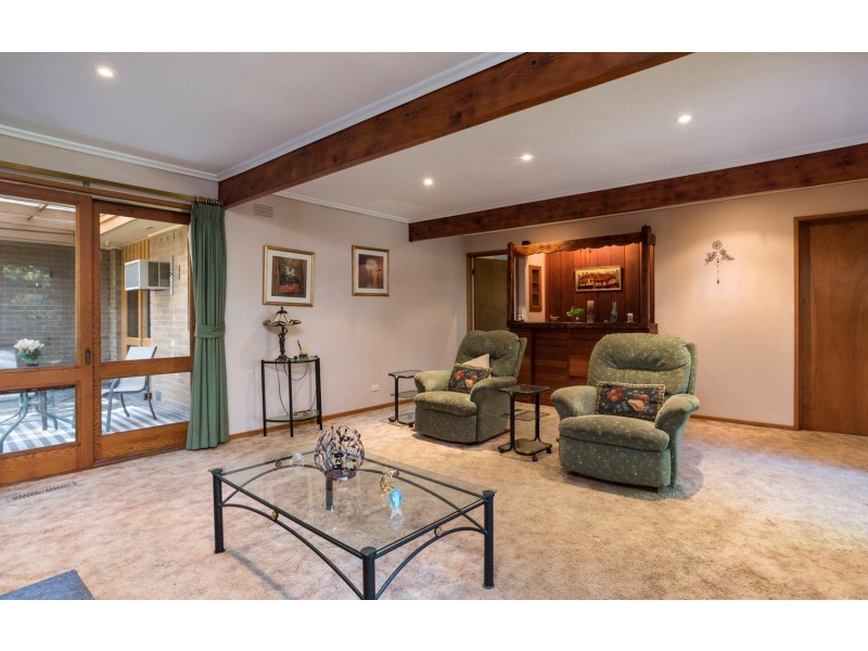 8 Leggett Drive, Mount Evelyn VIC 3796