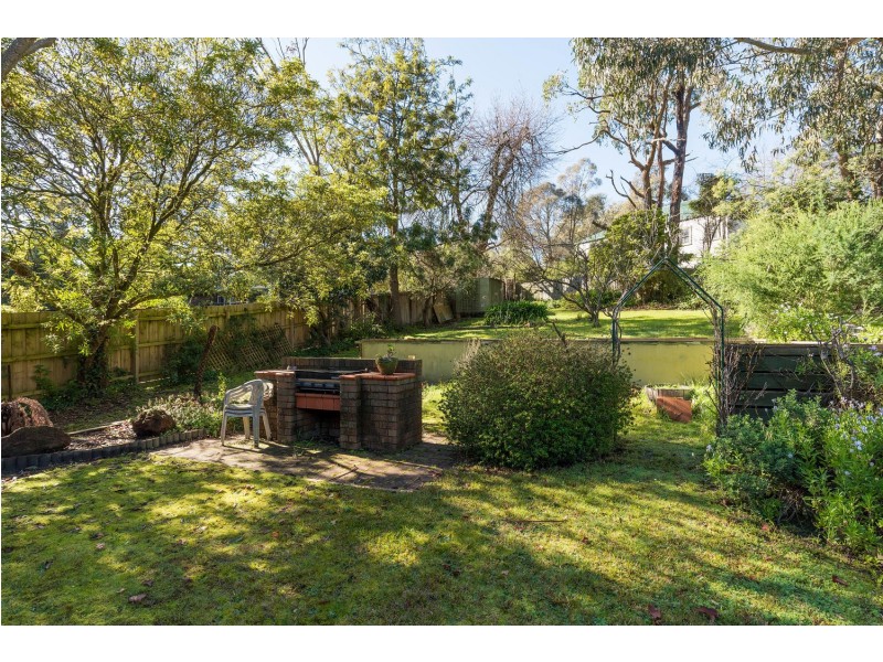 8 Leggett Drive, Mount Evelyn VIC 3796