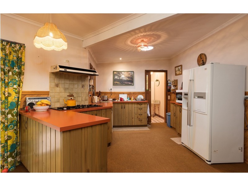 11 Davey Road, Mount Evelyn VIC 3796