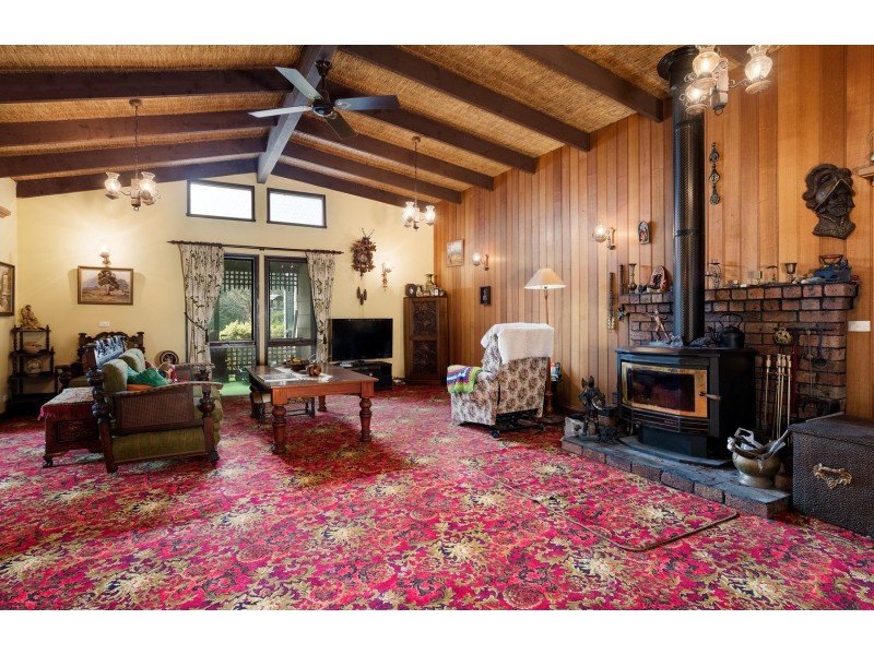 11 Davey Road, Mount Evelyn VIC 3796