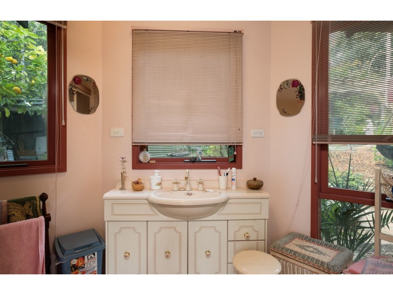 11 Davey Road, Mount Evelyn VIC 3796