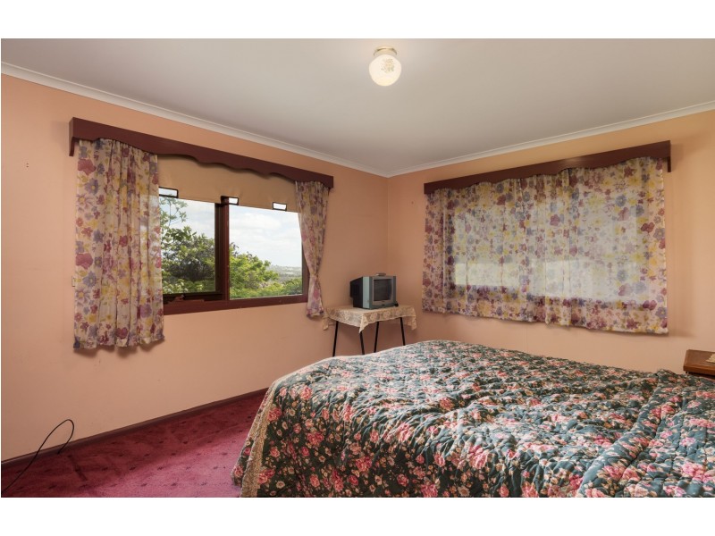 11 Davey Road, Mount Evelyn VIC 3796