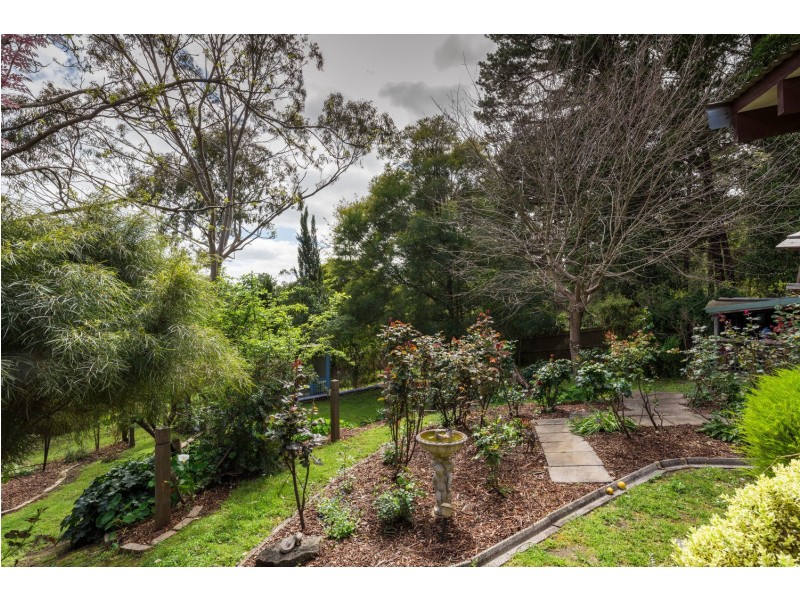 11 Davey Road, Mount Evelyn VIC 3796