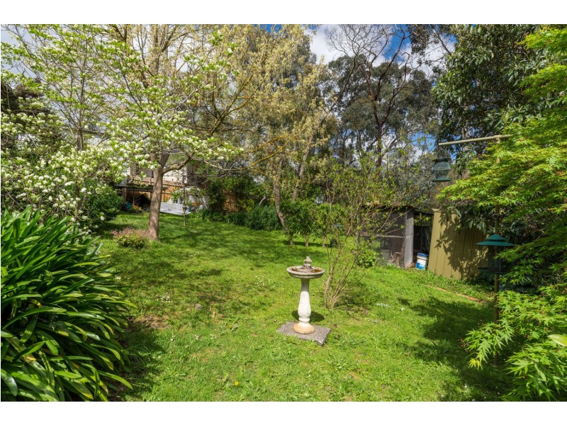 11 Davey Road, Mount Evelyn VIC 3796