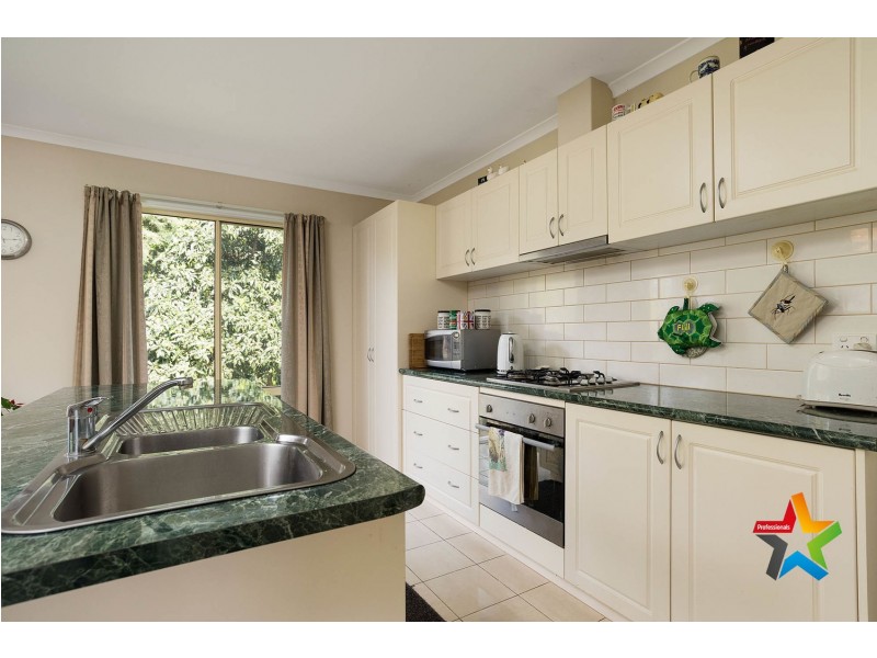 348a Warburton Highway, Wandin North VIC 3139