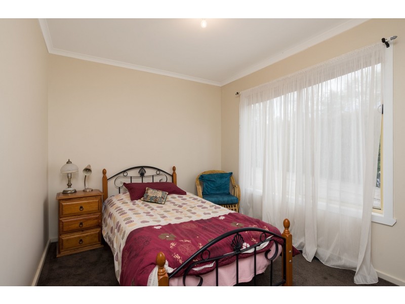 348a Warburton Highway, Wandin North VIC 3139