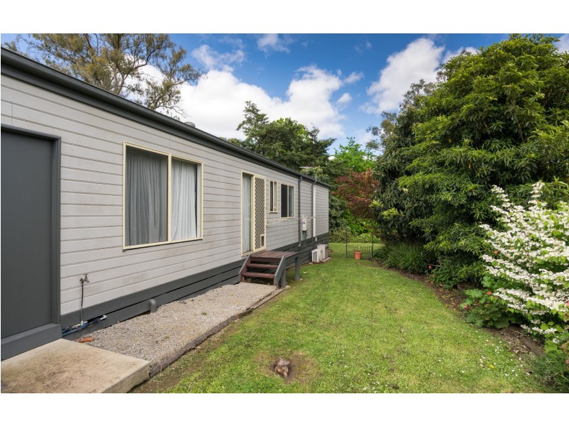 348a Warburton Highway, Wandin North VIC 3139