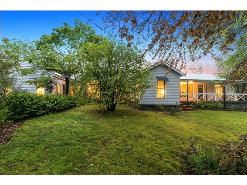 128 Monbulk Road, Mount Evelyn VIC 3796