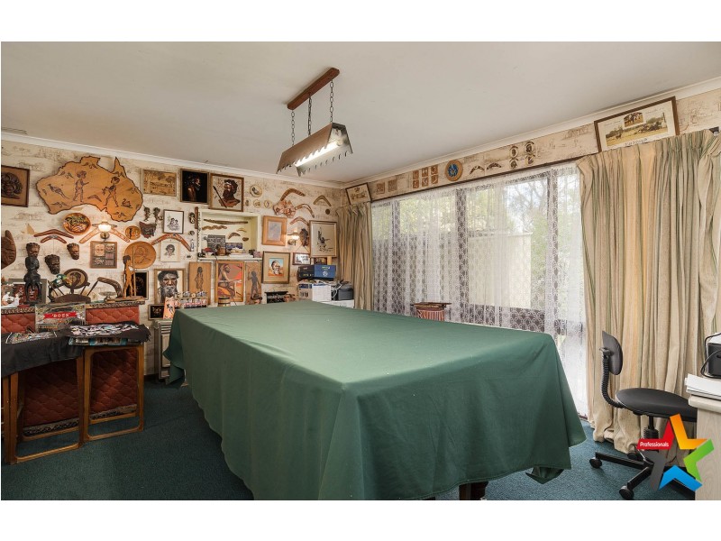 11 Commercial Road, Mount Evelyn VIC 3796