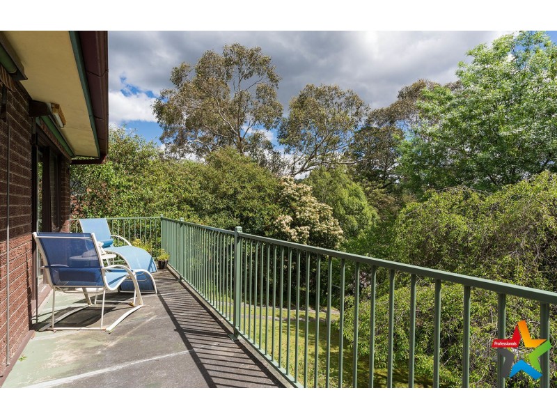 11 Commercial Road, Mount Evelyn VIC 3796