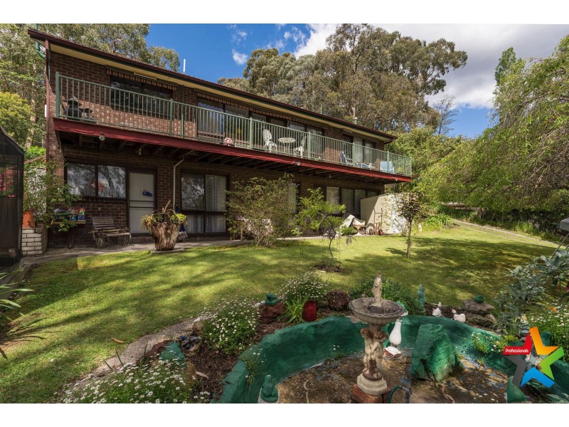 11 Commercial Road, Mount Evelyn VIC 3796