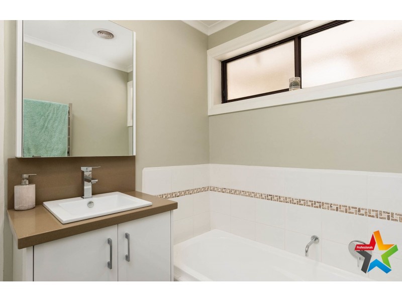 5 Olive Grove, Lilydale VIC 3140