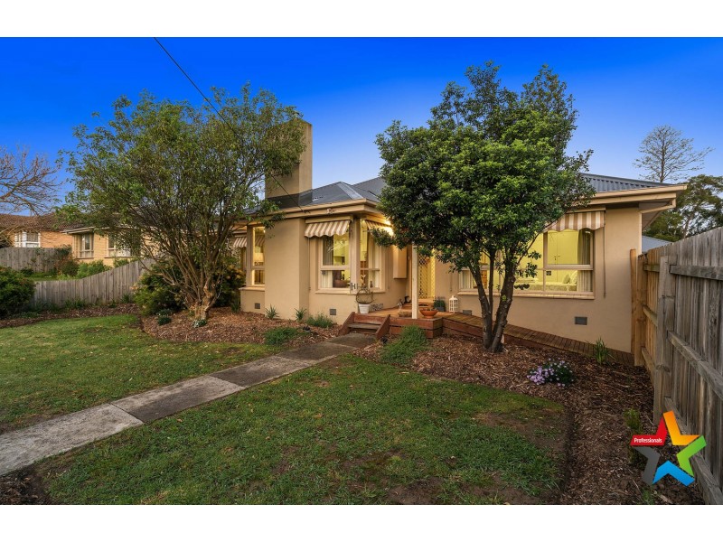 7 Ricky Court, Mooroolbark VIC 3138