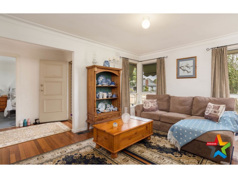 7 Ricky Court, Mooroolbark VIC 3138