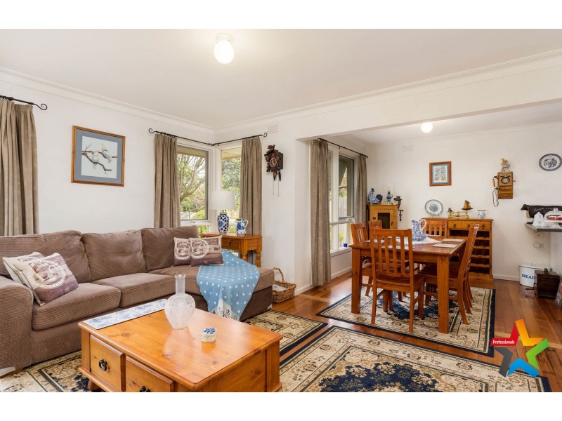 7 Ricky Court, Mooroolbark VIC 3138