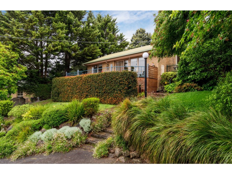 7 Candy Close, Seville VIC 3139