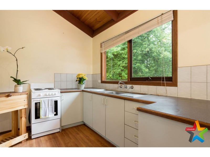 4 Monbulk Road, Mount Evelyn VIC 3796