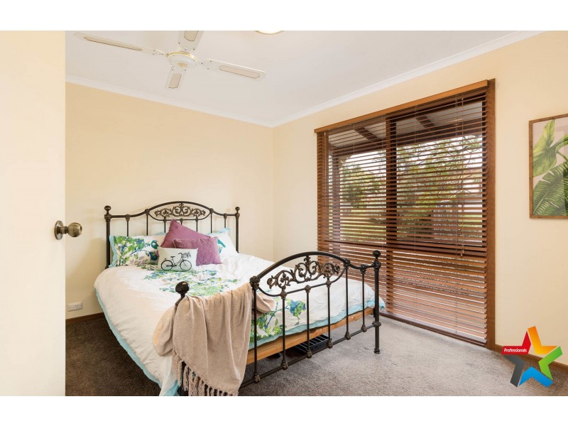 4 Monbulk Road, Mount Evelyn VIC 3796